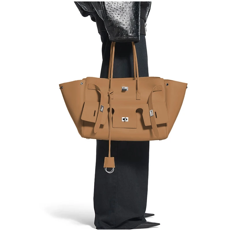 luxury large capacity wing tote bag – high quality pu leather, gold/silver lock, fashion shoulder bag for women luxury large capacity wing tote bag – high quality pu leather, gold/silver lock, fashion shoulder bag for women